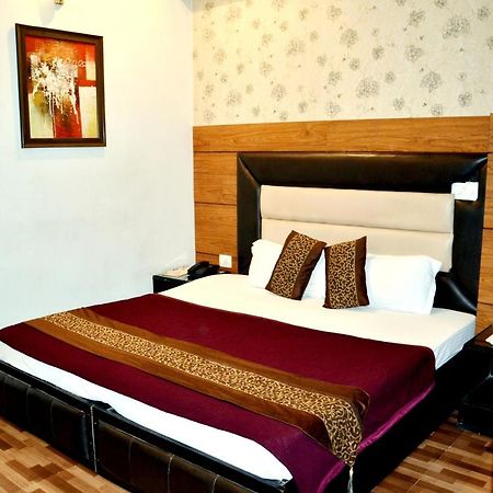 Hotel B.R. Inn Pānīpat Dış mekan fotoğraf