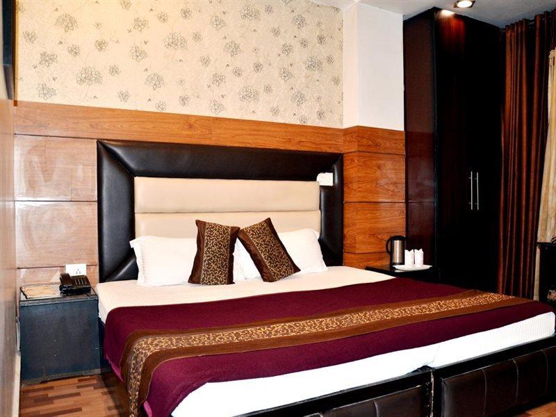 Hotel B.R. Inn Pānīpat Dış mekan fotoğraf