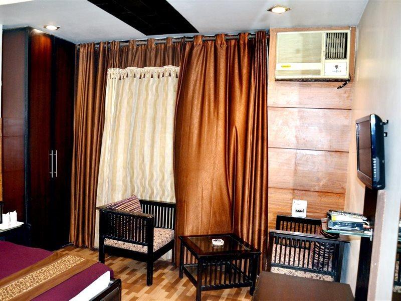Hotel B.R. Inn Pānīpat Dış mekan fotoğraf