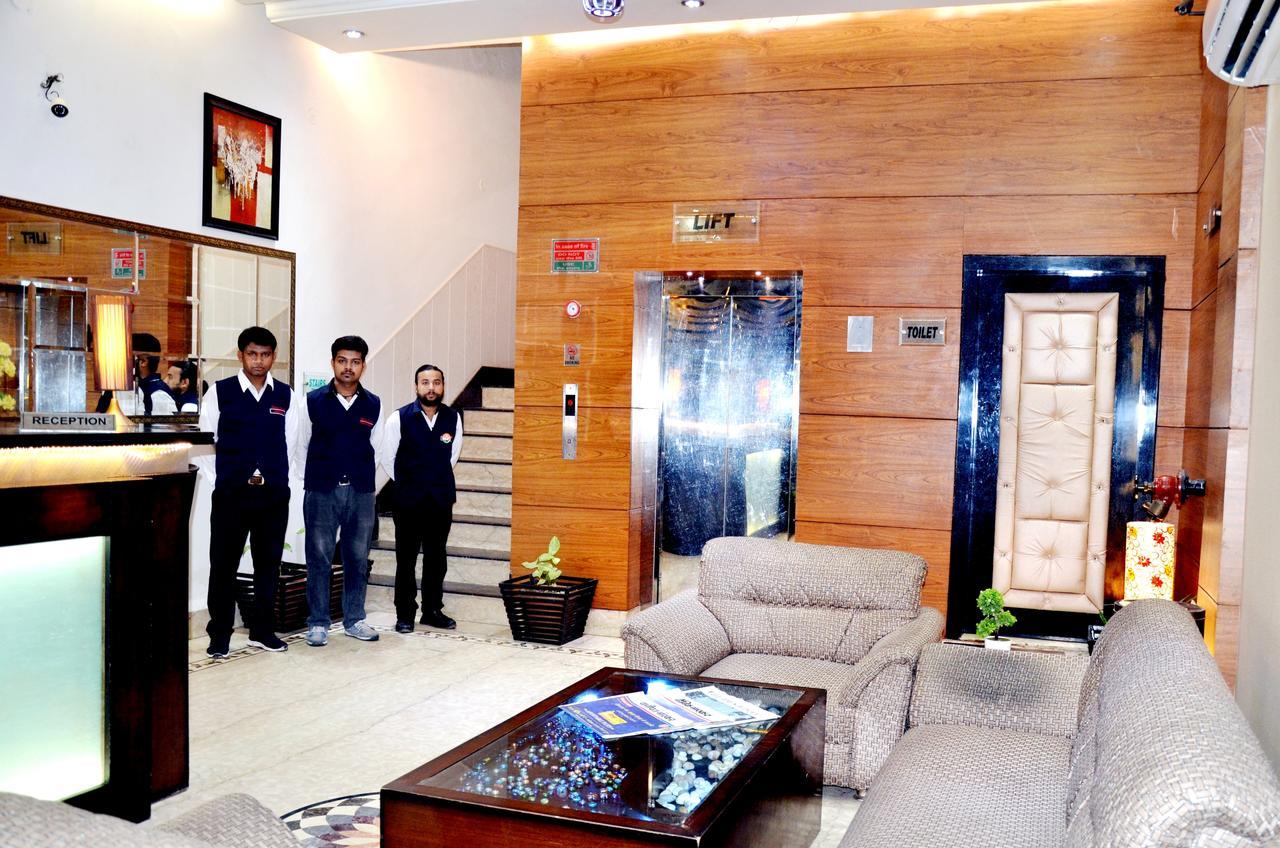Hotel B.R. Inn Pānīpat Dış mekan fotoğraf