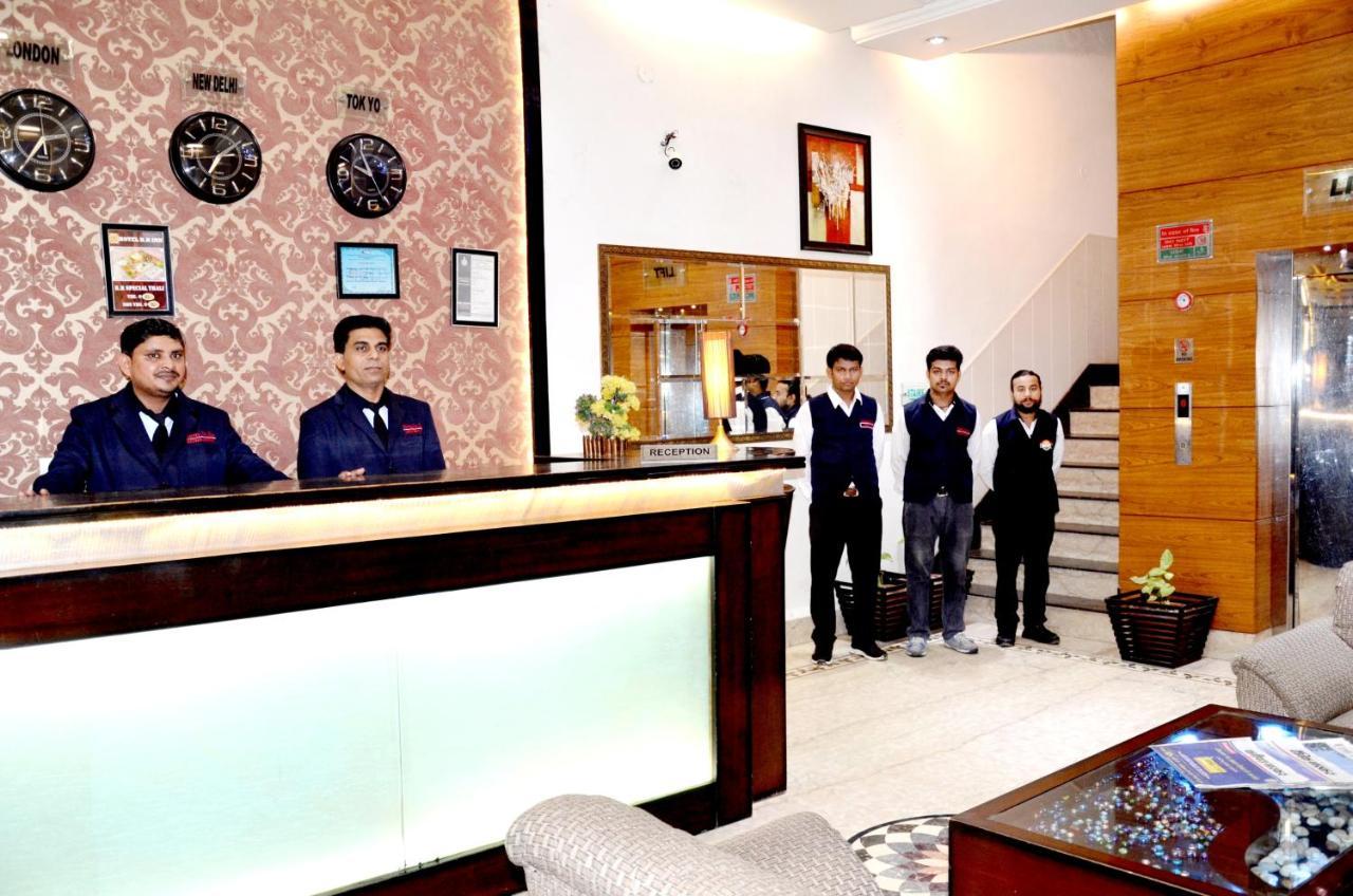 Hotel B.R. Inn Pānīpat Dış mekan fotoğraf