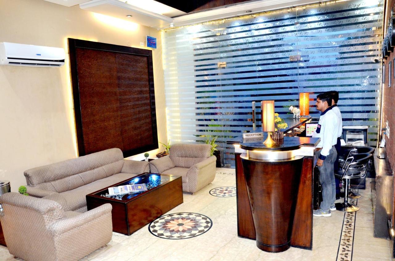 Hotel B.R. Inn Pānīpat Dış mekan fotoğraf